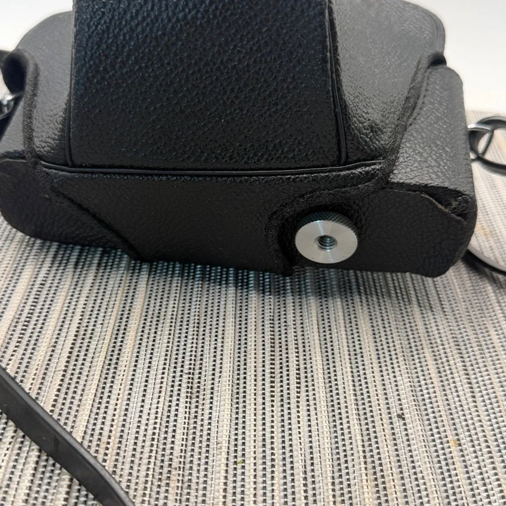 Vintage Sears 35mm‎ SLR Camera Bag Case Black Pebbled Faux Leather Tripod Mount
